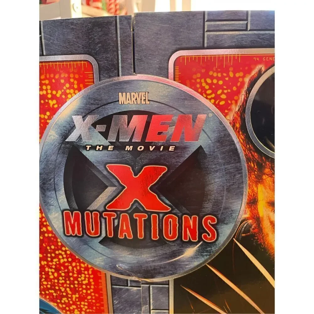 2000 Toy Biz Marvel X-Men The Movie X Mutations Classic & Movie Wolverine Figure